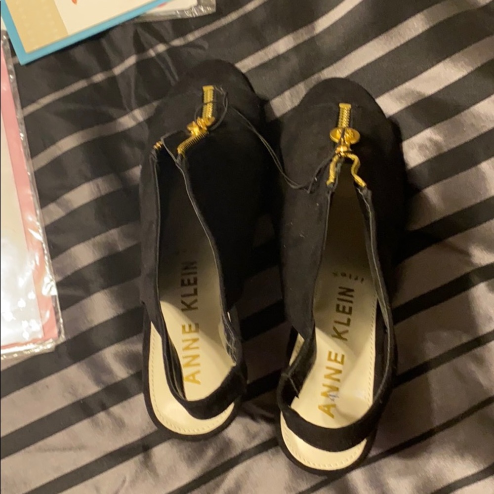 Anne Klein open toe ankle heels NEVER WORN